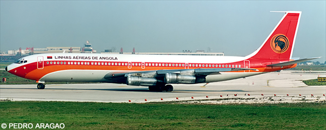 TAAG Angola Airlines Boeing 707-300 Decal