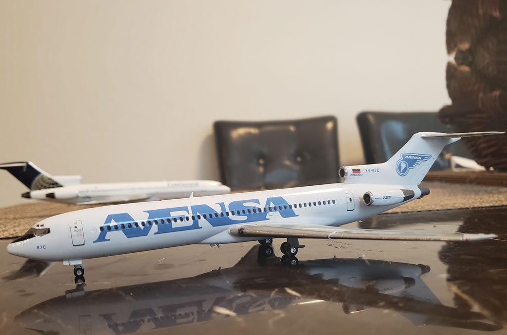 Inflight 200 IF722EP0319 1/200 Iran Aseman Airlines Boeing 727-200 EP-ASB avec STD 