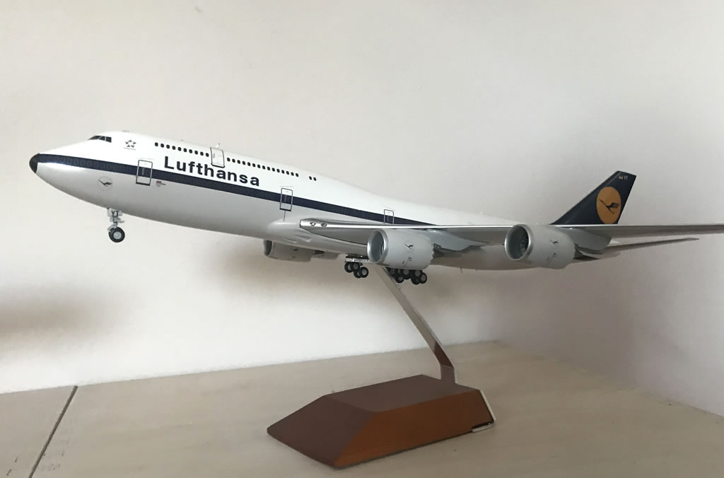 Lufthansa Boeing 747-8 (60th Anniversary Retro Livery) - Repaint 1 